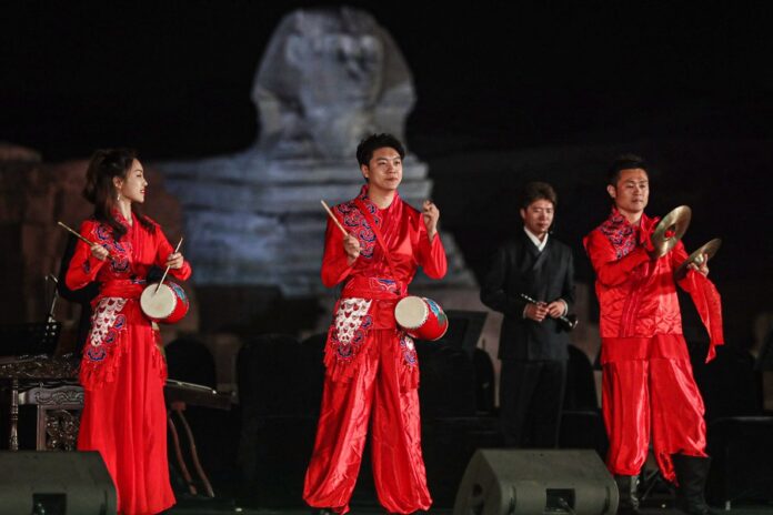 Chinese, Egyptian folk musicians wow audiences under pyramids